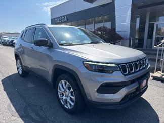 Used 2023 Jeep Compass Latitude w/ Sun and Sound Group image 1