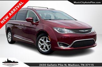 Used 2018 Chrysler Pacifica Touring-L Plus image 1