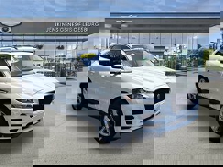 Used 2019 Jaguar F-PACE Premium image 1