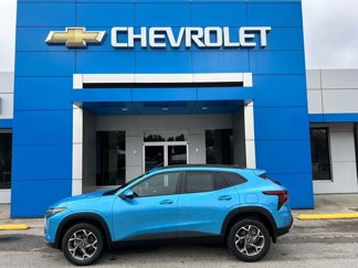 New 2025 Chevrolet Trax LT w/ Sunroof Package image 1