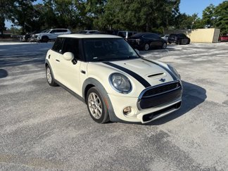 Used 2016 MINI Cooper S image 1