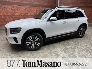 Used 2025 Mercedes-Benz GLB 250 4MATIC image 1