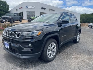New 2025 Jeep Compass Latitude image 1
