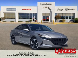 Used 2023 Hyundai Elantra SEL w/ Convenience Package image 1