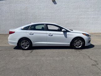 Used 2016 Hyundai Sonata SE image 1