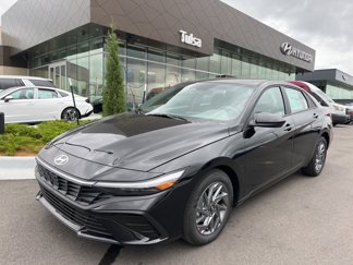 New 2025 Hyundai Elantra Sport image 1