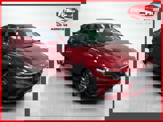 Used 2024 Hyundai Elantra SEL image 1
