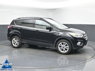 Used 2017 Ford Escape SE w/ Equipment Group 201A image 1