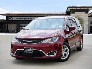 Used 2019 Chrysler Pacifica Touring Plus w/ Tire & Wheel Group image 1
