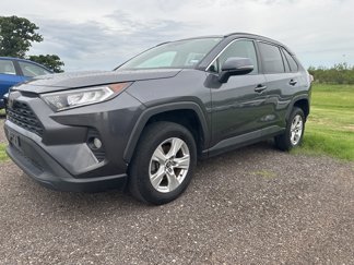 Used 2021 Toyota RAV4 XLE image 1
