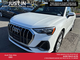 Used 2022 Audi Q3 2.0T Premium w/ Convenience Package image 1