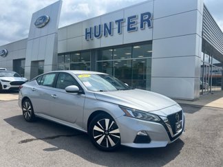 Used 2022 Nissan Altima 2.5 SV image 1