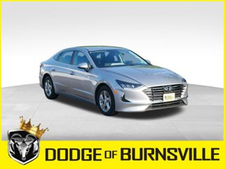 Used 2022 Hyundai Sonata SE image 1