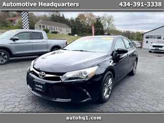 Used 2017 Toyota Camry SE image 1