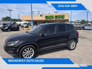 Used 2014 Volkswagen Tiguan SE image 1