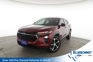 Used 2025 Chevrolet Trax RS image 1