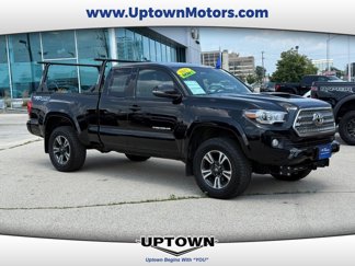 Used 2017 Toyota Tacoma SR5 image 1