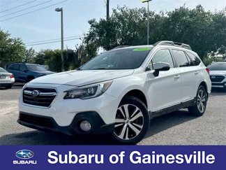 Used 2018 Subaru Outback 2.5i Limited image 1