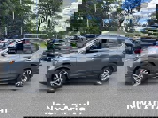 Used 2018 Nissan Rogue SV image 1
