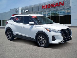 Certified 2021 Nissan Kicks SV image 1
