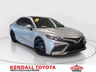 Used 2022 Toyota Camry XSE image 1