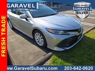 Used 2018 Toyota Camry LE image 1