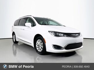 Used 2018 Chrysler Pacifica Touring-L image 1