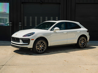 New 2025 Porsche Macan image 1