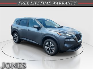 Used 2023 Nissan Rogue SV image 1