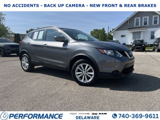 Used 2018 Nissan Rogue Sport SV image 1