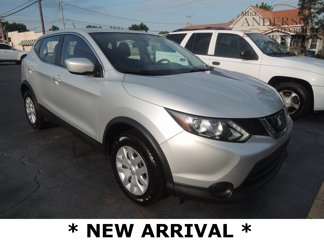 Used 2019 Nissan Rogue Sport S image 1