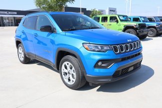 New 2025 Jeep Compass Latitude image 1