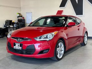 Used 2013 Hyundai Veloster image 1