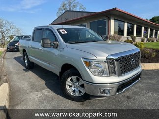 Used 2018 Nissan Titan SV image 1