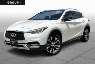 Used 2017 INFINITI QX30 Premium image 1