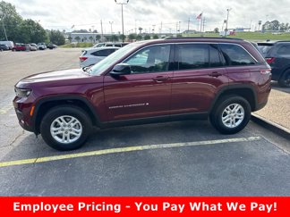 New 2025 Jeep Grand Cherokee Laredo image 1