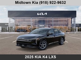 New 2025 Kia K4 LXS image 1