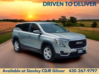 Used 2024 GMC Terrain SLE image 1