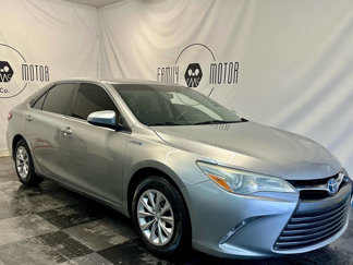 Used 2016 Toyota Camry LE image 1