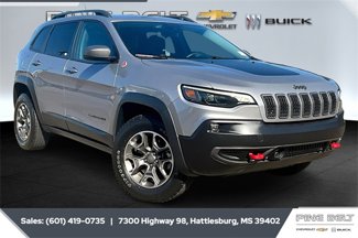 Used 2021 Jeep Cherokee Trailhawk image 1