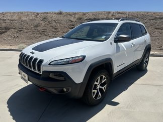 Used 2016 Jeep Cherokee Trailhawk w/ Cold Weather Group image 1