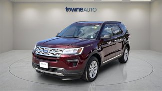 Used 2018 Ford Explorer XLT image 1