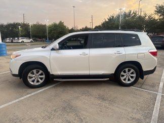 Used 2013 Toyota Highlander Plus image 1