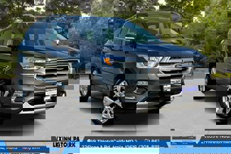 Used 2017 Ford Escape Titanium image 1