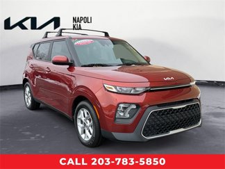 Used 2022 Kia Soul S image 1