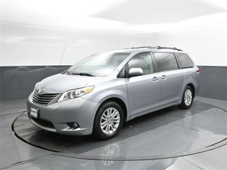 Used 2012 Toyota Sienna image 1
