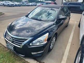 Used 2015 Nissan Altima 2.5 S w/ Display Audio Package image 1