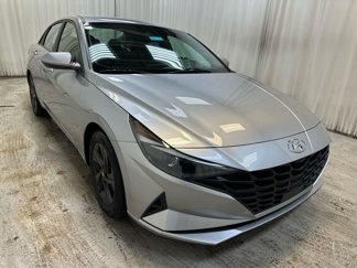 Certified 2022 Hyundai Elantra SEL w/ Convenience Package image 1