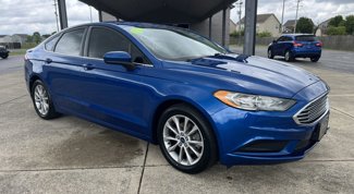 Used 2017 Ford Fusion SE w/ Fusion SE Technology Package image 1