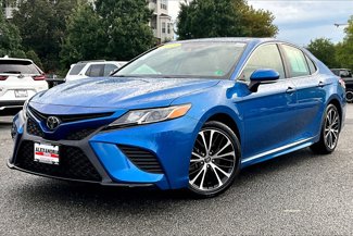 Used 2019 Toyota Camry SE image 1